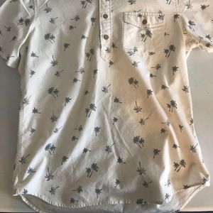 Men’s casual shirt